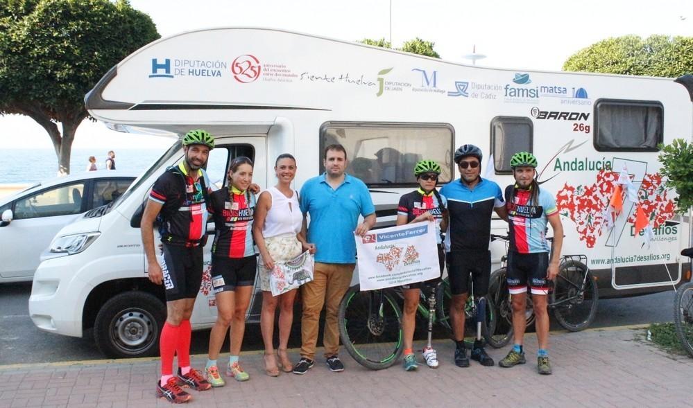 El reto solidario ‘Andalucía 7 desafíos’ hace parada en Adra