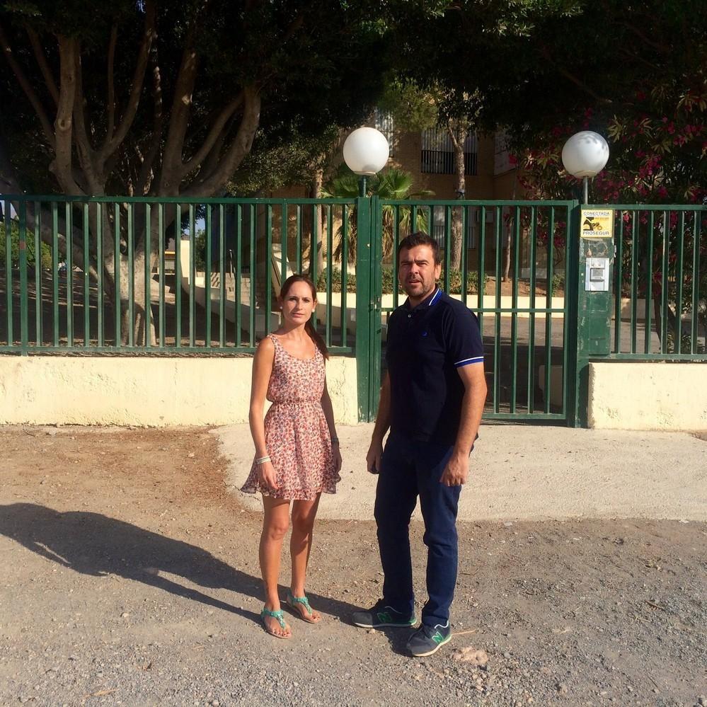 El pleno da luz verde a la iniciativa de UPyD destinada a adecentar el acceso a los centros educativos de El Ejido