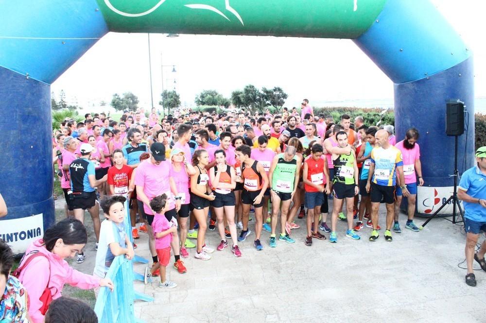 Medio millar de corredores participó en la 'Carrera contra el cáncer' de Almerimar