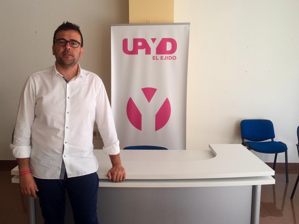 UPyD El Ejido insiste en la necesidad de instalar bandas sonoras en los pasos de peatones del Paseo Pedro Ponce