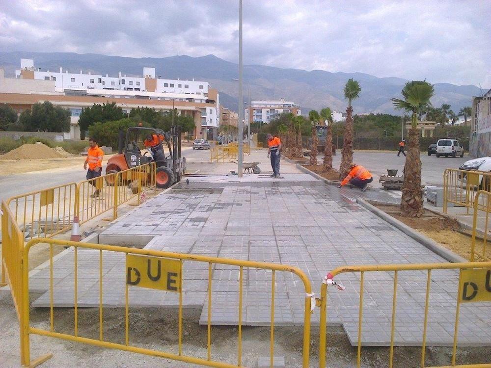 El Ayuntamiento mejora y adecua la red viaria urbana de buena parte del municipio