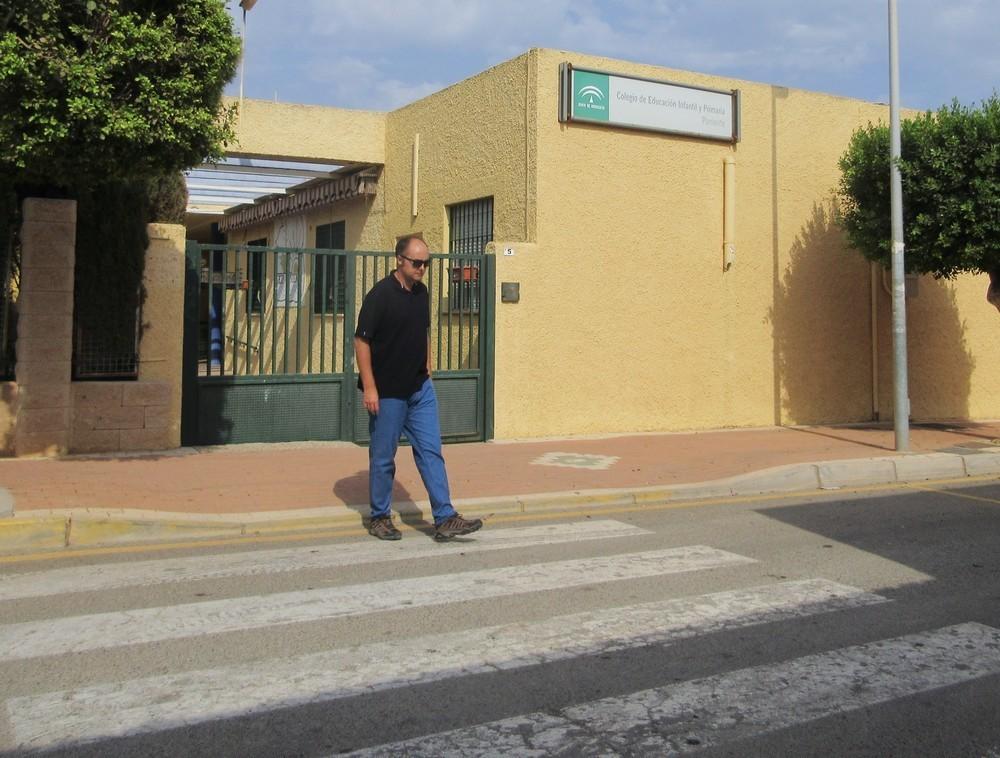 IU Roquetas insta al alcalde a adecentar el entorno y los accesos a los colegios públicos antes de la vuelta a las clases