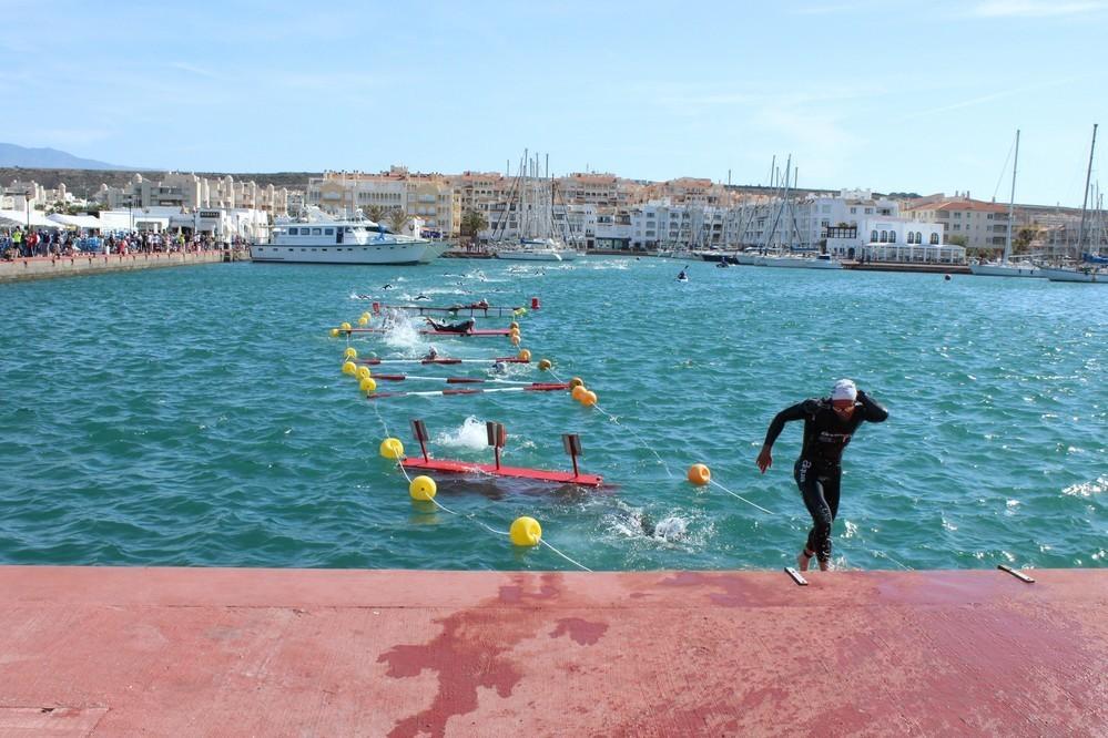 Almerimar se convertirá en el escenario del triatlón 'Trilimit Lago Victoria' que incluirá 750 metros de natación, 20 kilómetros de ciclismo y 5 de carrera