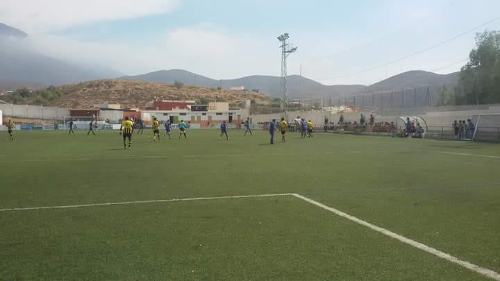 El Berja CF sigue imbatible y consolida el liderato venciendo 2-1 al CD Vera