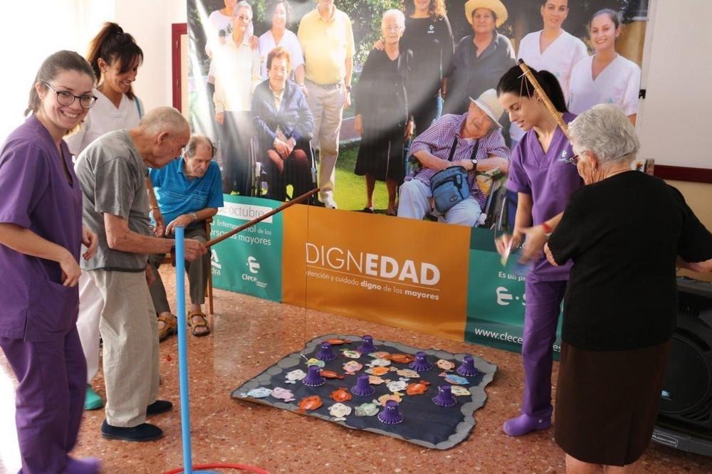 La Residencia Ciudad de Adra celebra el Día Internacional de los Mayores