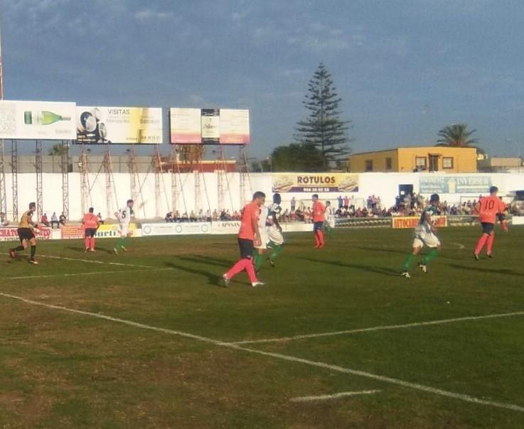 Fran Oller da la victoria al CD El Ejido con un gol de falta directa