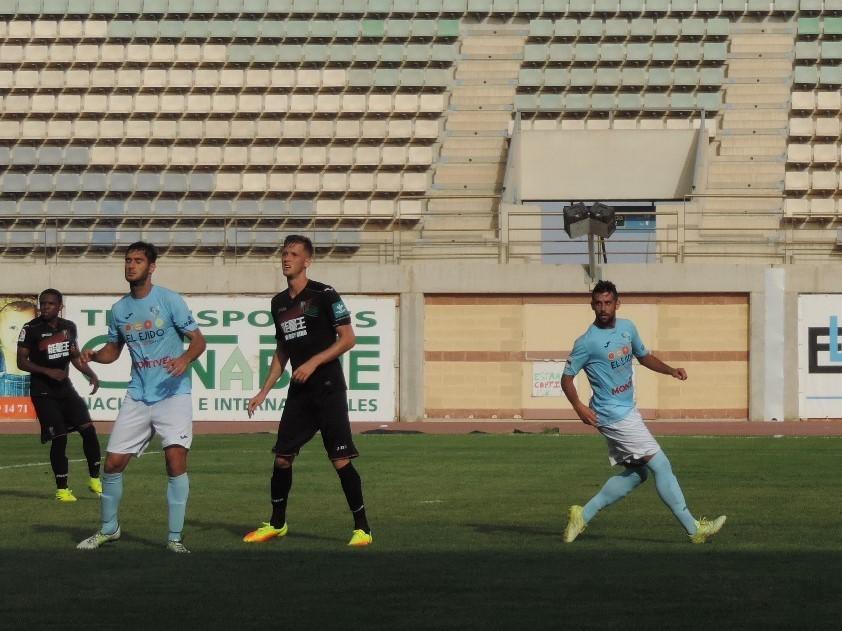 David Fernández podría ser la principal novedad del CD El Ejido ante el Villanovense