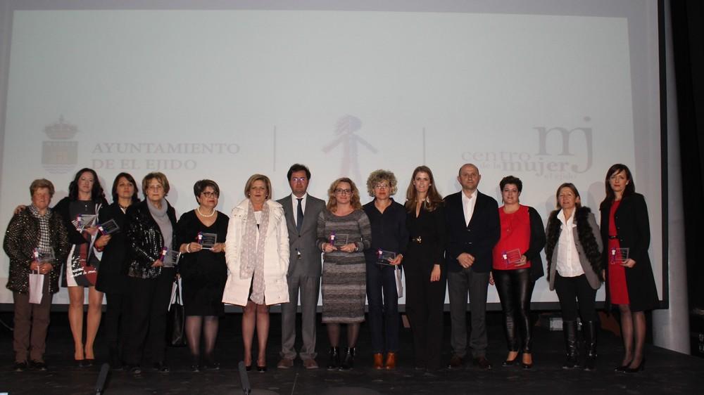 El Ejido celebra el Día Internacional de la Mujer Rural con un video-forum en el que se proyectará 'Cultivando bajo el techo de cristal'