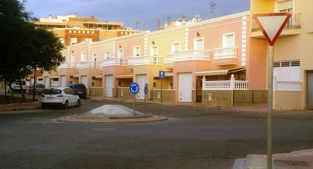 El Ayuntamiento de Adra trabaja en la reorganización del tráfico en la zona del Cercado