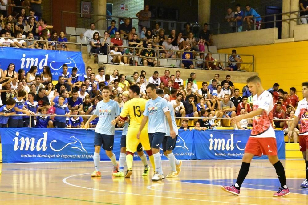 El CD El Ejido FS se incomoda en la primera parte para terminar goleando