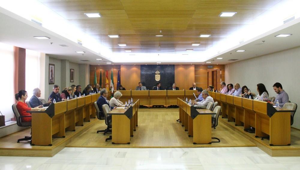 El Pleno acuerda solicitar al CEDEX un estudio que proponga soluciones para el aprovechamiento del Acuífero Superior Central como agua de regadío