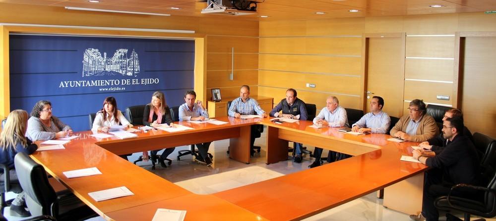 La Mesa de Calidad da luz verde a la tramitación de los expedientes de las 17 empresas que optan al distintivo SICTED
