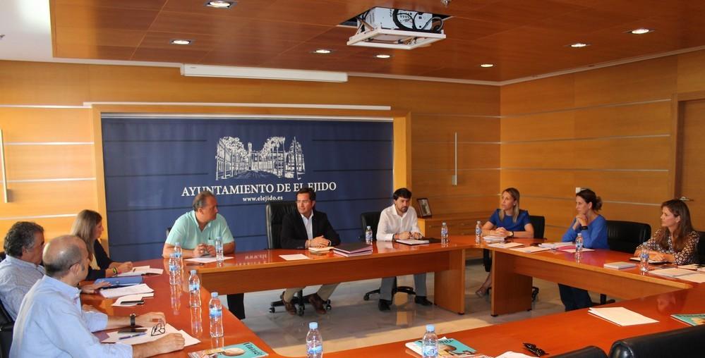 La Junta de Gobierno Local da luz verde a la aportación municipal para la ejecución de obras de los Planes Provinciales 2016