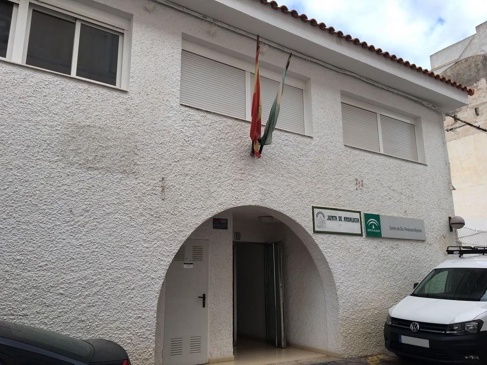 El Ayuntamiento de Berja reclama la reapertura del bar del centro de mayores de la localidad