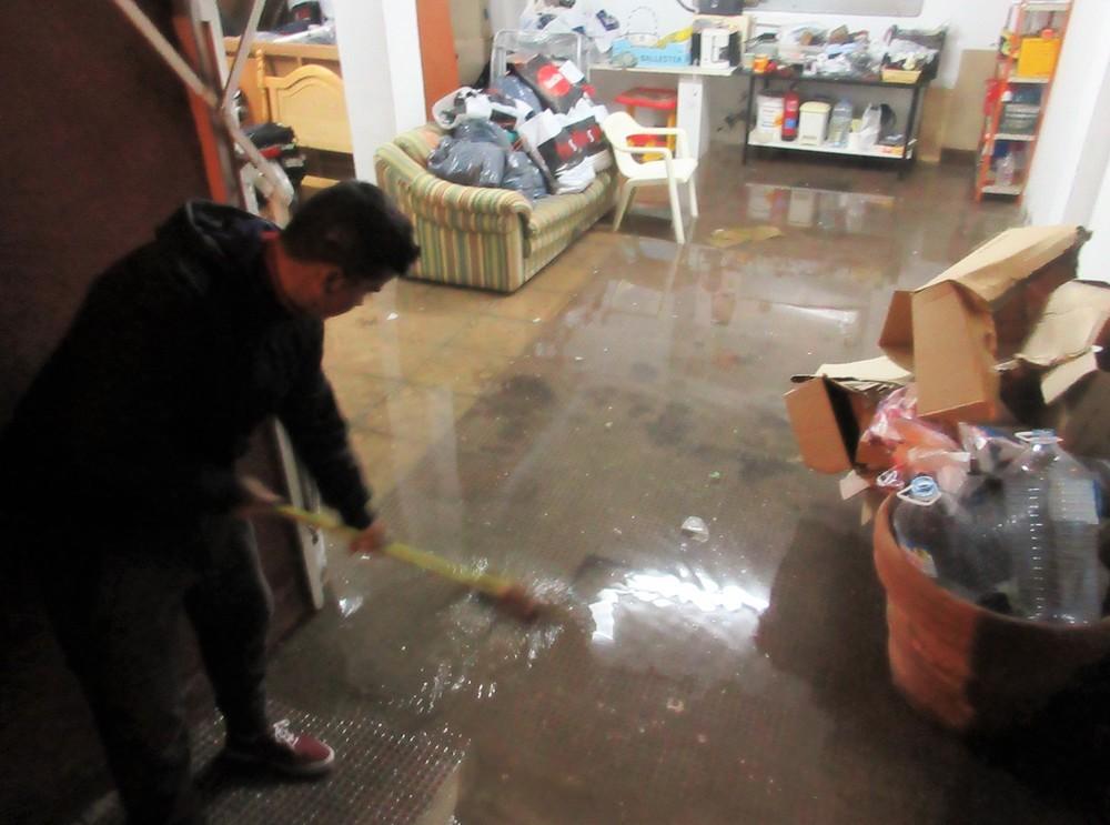 IU solicita varias actuaciones para atender los daños de las lluvias en Roquetas del pasado fin de semana