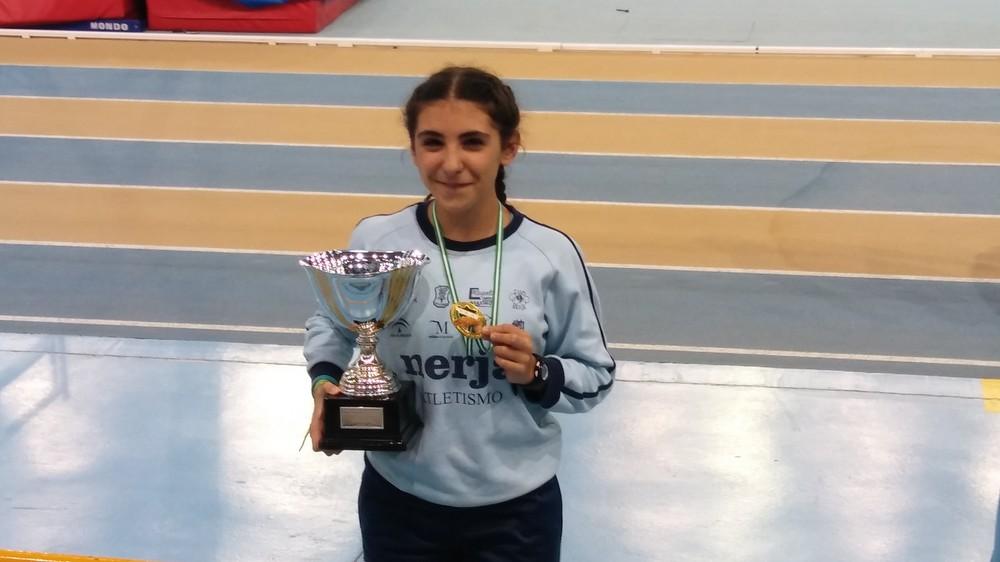 La atleta ejidense Alba Moreno, campeona de Andalucía en pista cubierta por Clubes