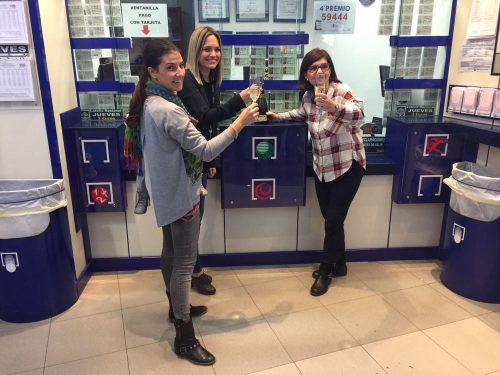 La Lotería de Navidad deja tres quintos, un cuarto y 750.000 euros del segundo premio en la provincia