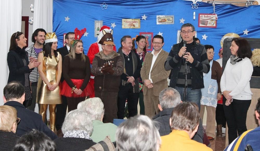 La Residencia de Mayores Ciudad de Adra celebra su tradicional fiesta de Navidad