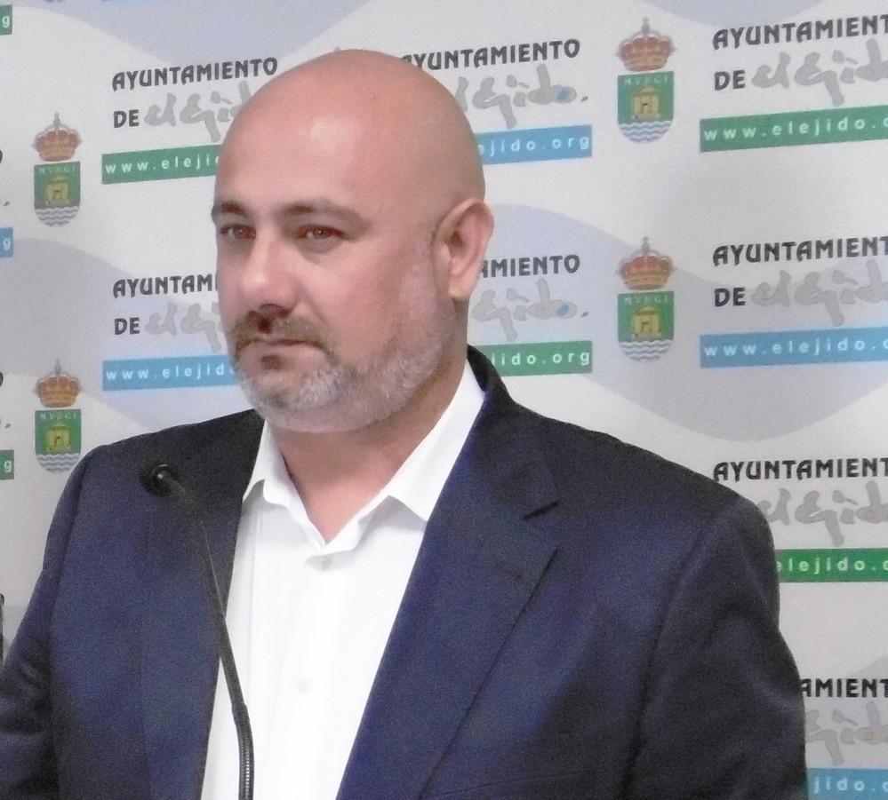 El PSOE de El Ejido acusa a Góngora de echar una losa sobre el túnel de la Balsa del Sapo