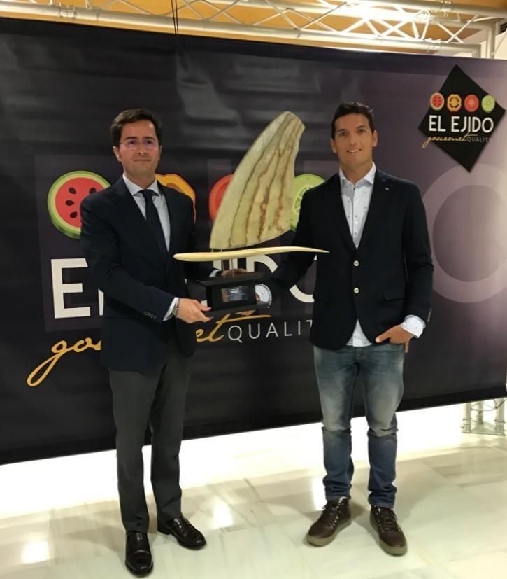 Víctor Fernández, embajador honorífico de la ciudad de El Ejido