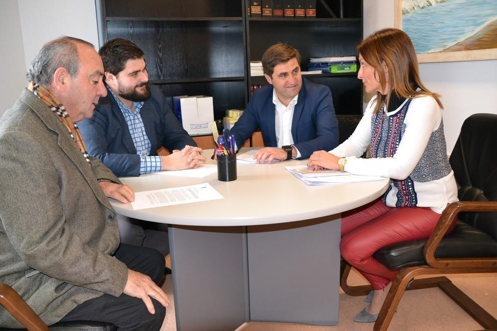 El Ayuntamiento tramita 8.000 resoluciones y 863 peticiones de información en 2016