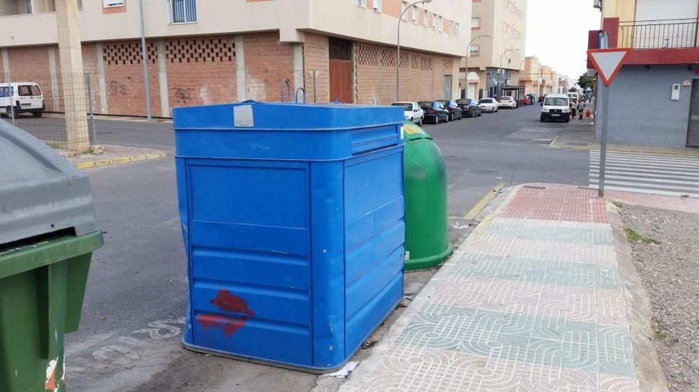 Más de 90 toneladas de papel y cartón se recogieron en Vícar para su reciclado durante 2016