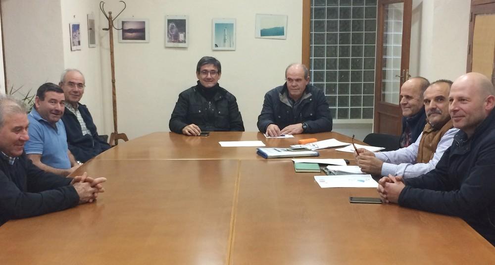 Regantes abderitanos piden reunirse con la Junta para analizar la concesión del agua de Benínar