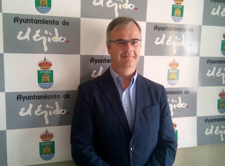 El PSOE de El Ejido rechaza que suba la tarifa del agua y acusa al equipo de Gobierno de estar al servicio de la empresa de abastecimiento