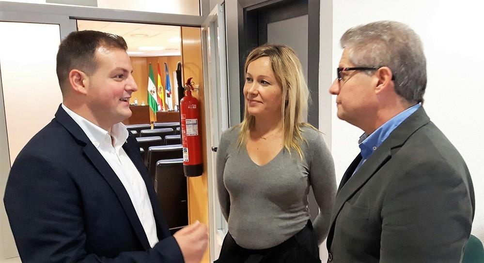 Cs Roquetas de Mar insta al Ayuntamiento a bonificar en un 75% el impuesto sobre vehículos para fomentar la adquisición y uso de los eléctricos o híbridos