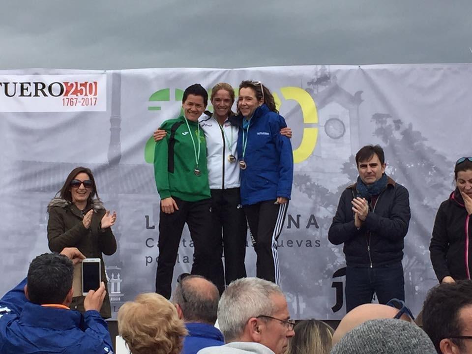 Paqui López, ganadora del Campeonato andaluz de cross largo
