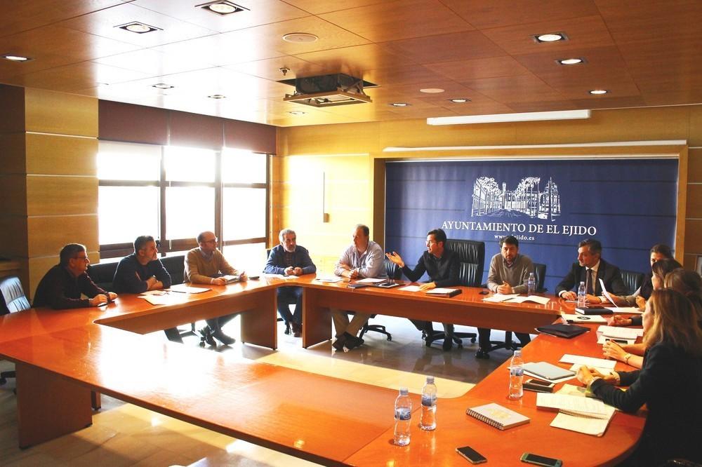 El Festival de Teatro estrena logo con motivo de su 40 aniversario y prepara una campaña para implicar aún más a la sociedad