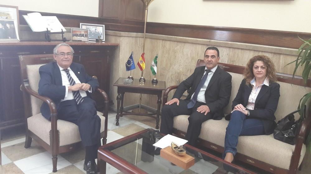 El subdelegado del Gobierno se reúne con el alcalde de La Mojonera para analizar la situación de seguridad en el muncipio