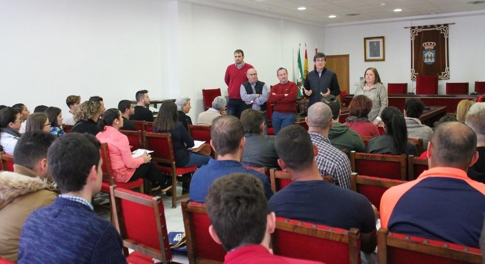 El Ayuntamiento de Adra incorpora casi 40 nuevos trabajadores en todas las áreas municipales