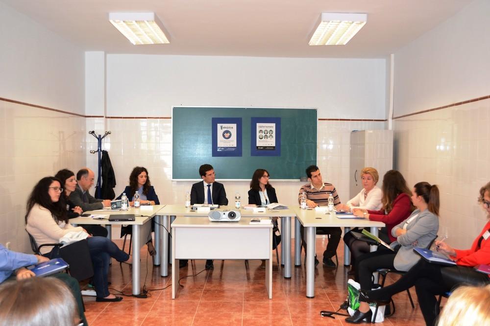 La Lanzadera de El Ejido analiza el mercado laboral en un encuentro con empresarios