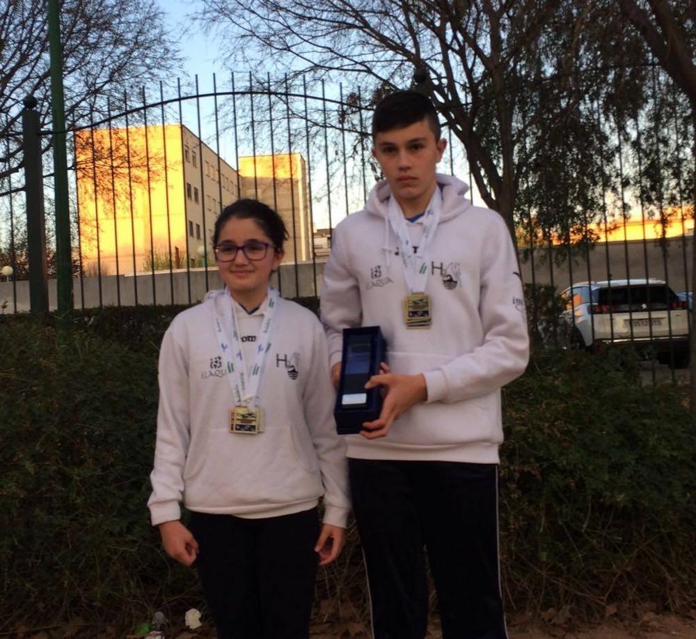 Dos oros, tres platas y un bronce para el H2O en el Andaluz alevín de natación