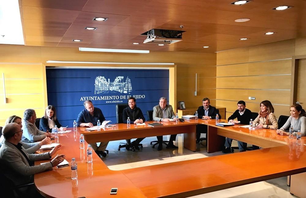 La Junta de Gobierno aprueba el proyecto de festividad de San Marcos 2017 con las bases del  Desfile de Équidos y el Concurso de Carrozas de esta Romería