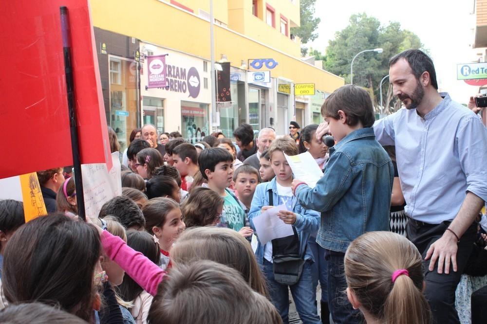El Ejido centra los actos del  Día Internacional de la Poesía en la conmemoración del centenario del nacimiento de Gloria Fuertes