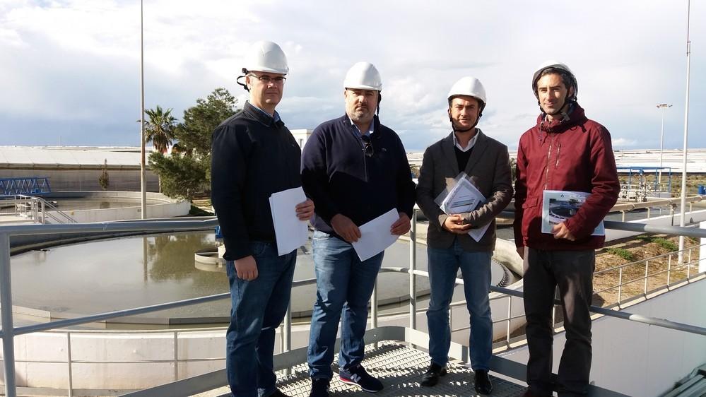 Concejales socialistas visitan la depuradora de El Ejido