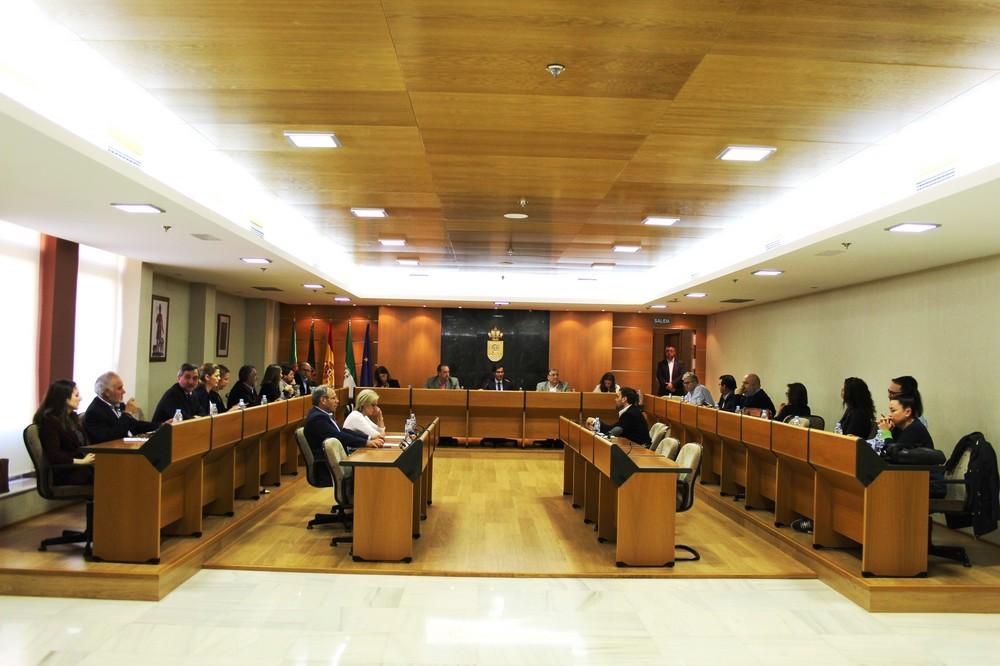 El Alcalde comparece ante el Pleno para dar “todas las explicaciones habidas y por haber, porque no he hecho nada irregular y no hay motivo para dimitir”