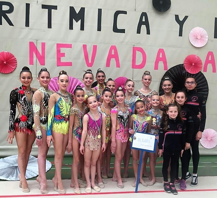 Rítmica El Ejido se cuelga 17 medallas en los torneos de Armilla y Benalmádena