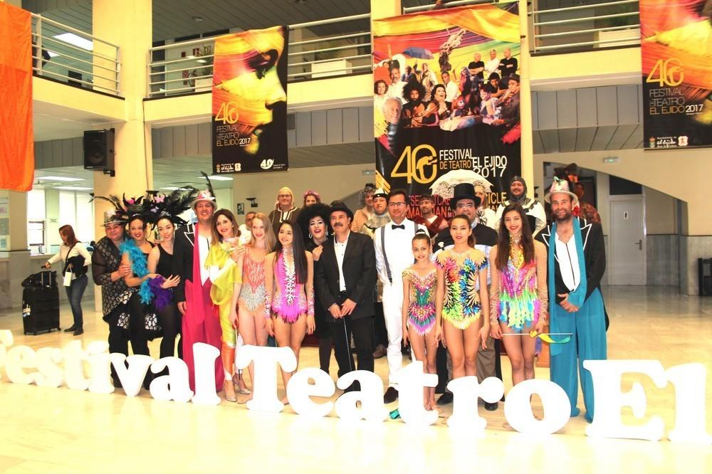 Abierto el plazo de inscripción para participar en el  'I Concurso de Escaparates Comerciales' con motivo del 40 aniversario del Festival de Teatro