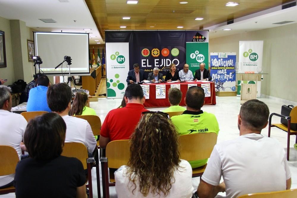 El Ejido será en mayo sede andaluza del balonmano infantil con la celebración del Campeonato Infantil de Clubes que reunirá a 32 equipos