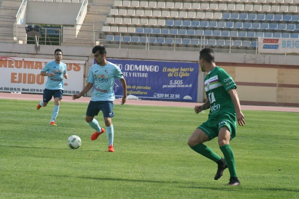 El CD El Ejido visita este domingo al Real Murcia con el objetivo de dejar la permanencia a un paso
