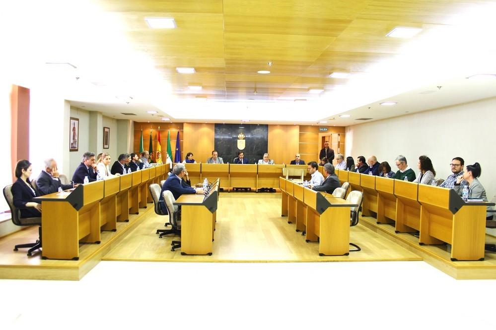 El Pleno aprueba de forma unánime el PLIDE que permitirá dotar al municipio de más y mejores infraestructuras deportivas