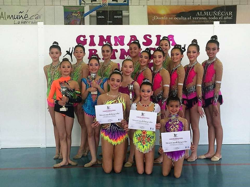 Rítmica El Ejido se cuelga nueve medallas de oro, nueve de plata y cuatro de bronce en los torneos del fin de semana