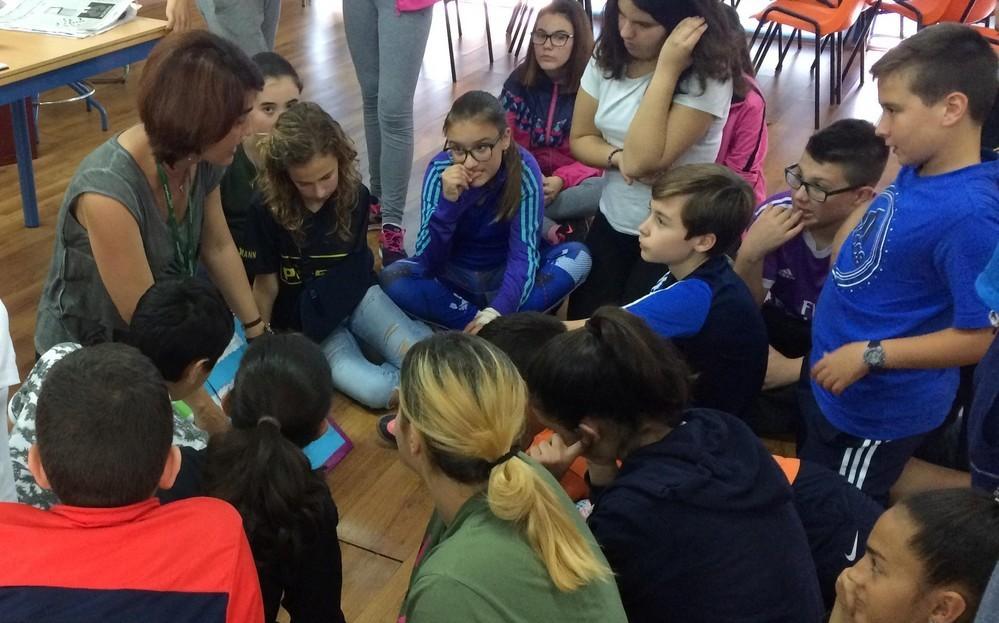 Más de 350 adolescentes de Adra se implican en la lucha contra el acoso escolar