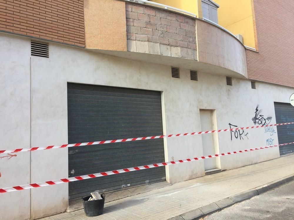 Parte de la fachada de un edificio se desprende en Ejido Norte sin causar daños personales