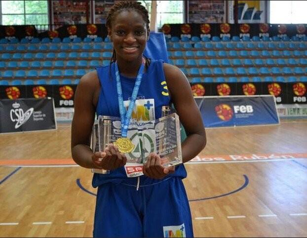 La ejidense Lola Pendande, campeona de España junior femenino de baloncesto