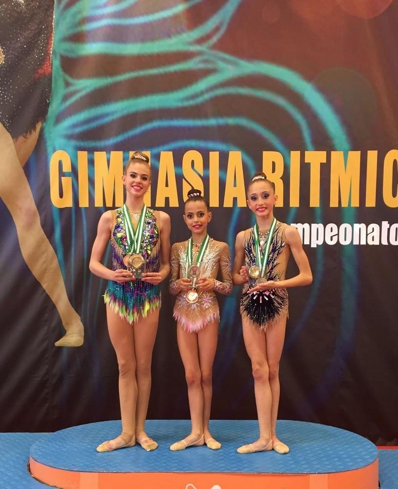 Cuatro gimnastas de Rítmica El Ejido, campeonas de Andalucía absoluto y base