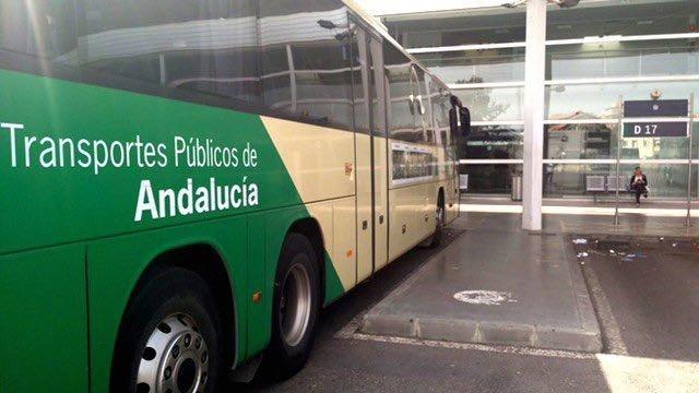 La Junta licita la redacción de los pliegos para la renovación de las líneas de autobuses de Almería, Roquetas y El Ejido